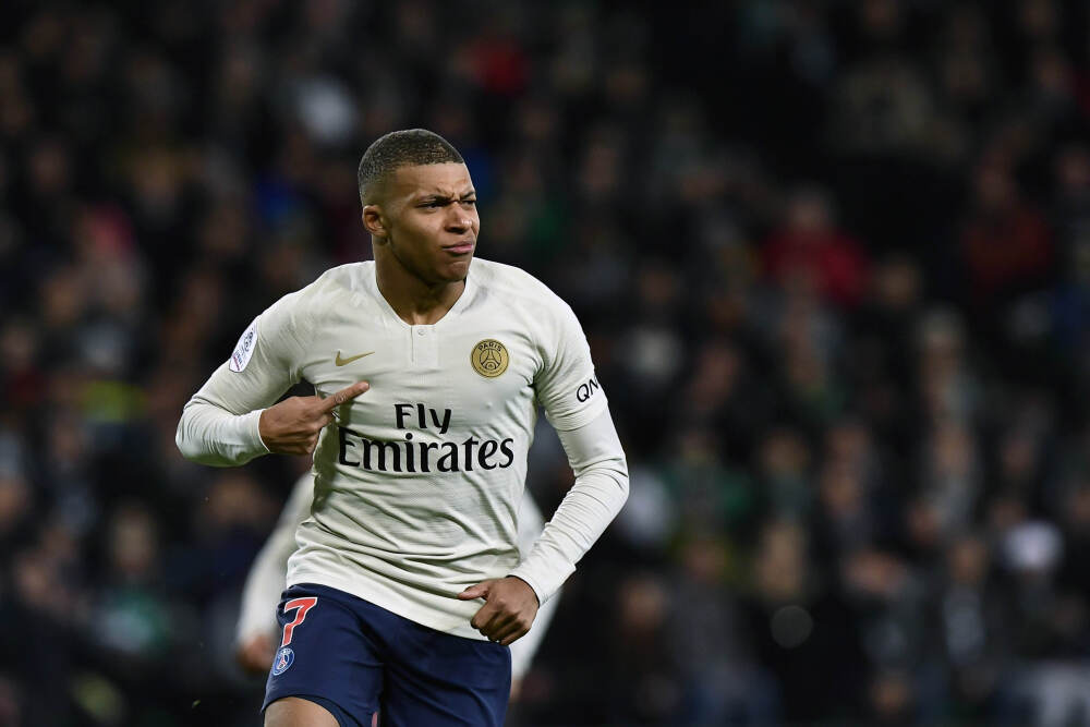 华灯璀璨迎元旦 济南开启城市夜灯光盛宴